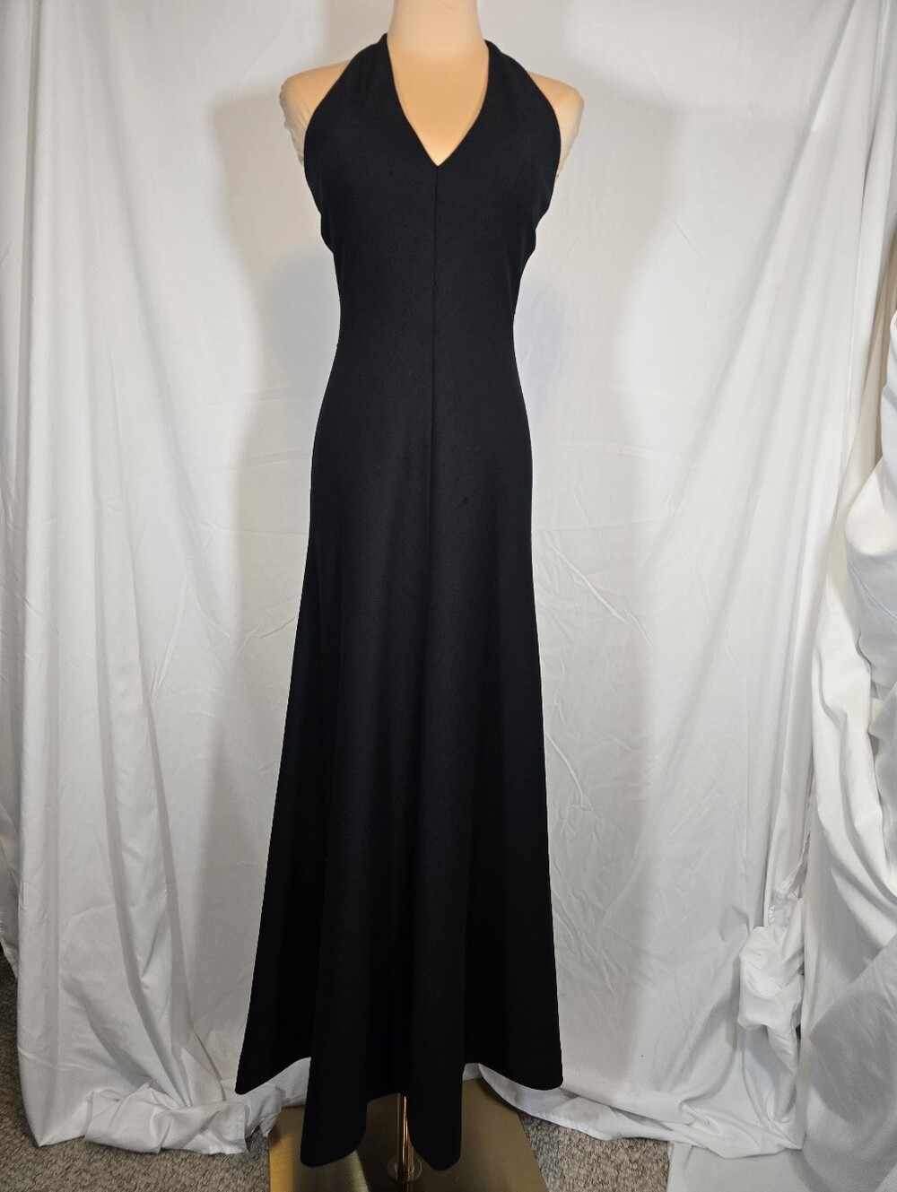 Vintage Black Halter V-Neck Dress - Floor Length Gown